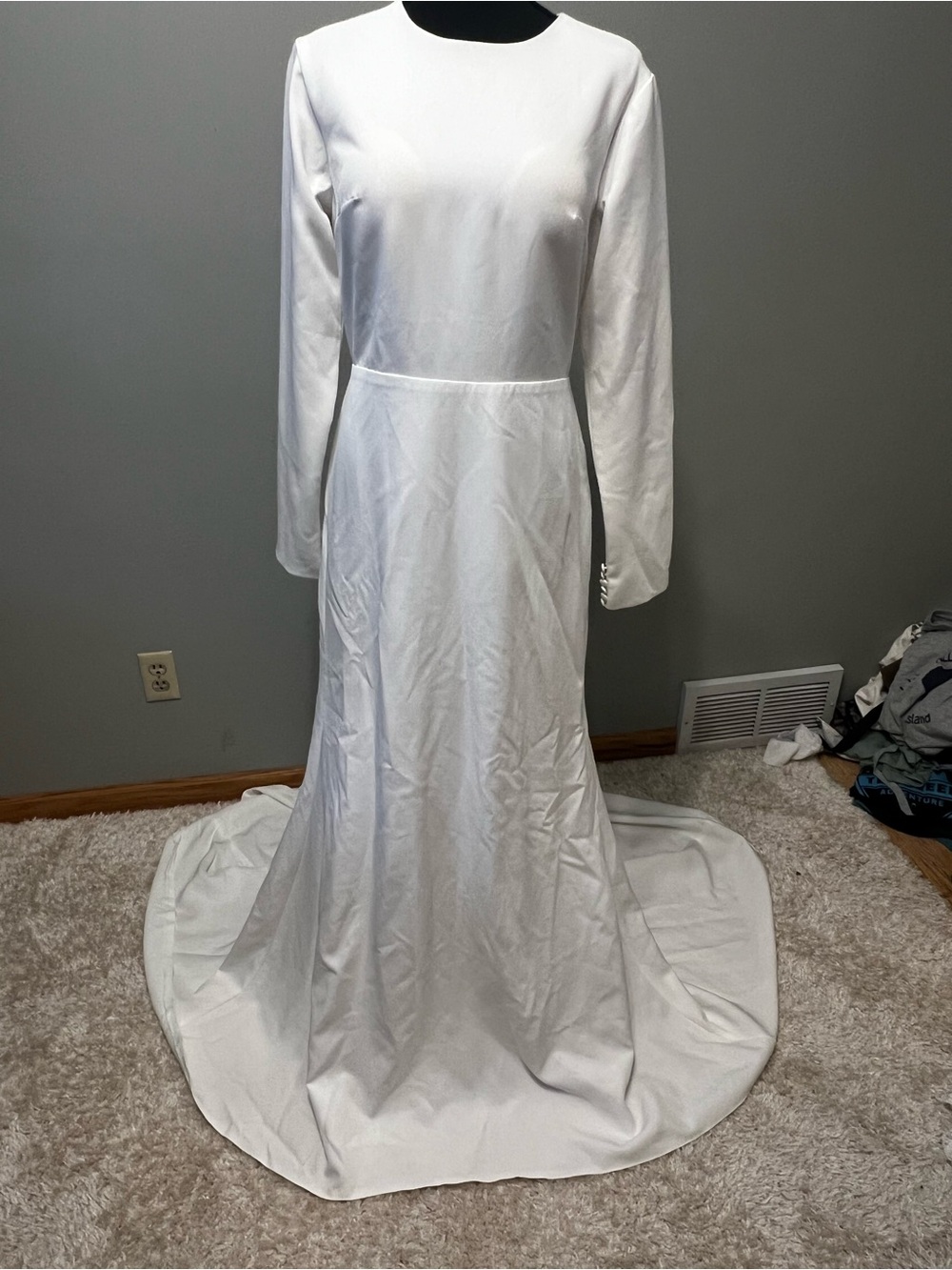Elegant Long-Sleeve White Bridal Gown